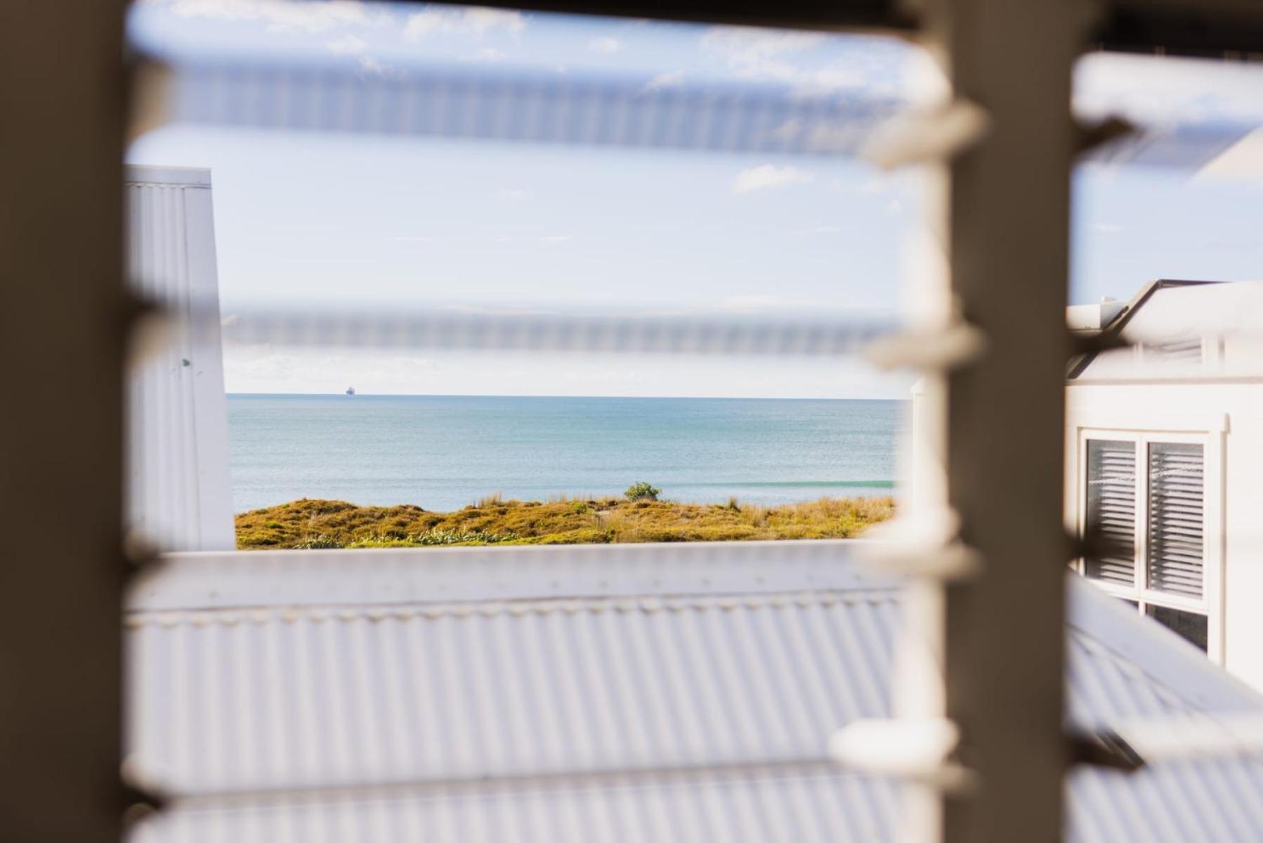 Seascape On Sunbrae With Sea Views Apartment Mount Maunganui Exterior photo