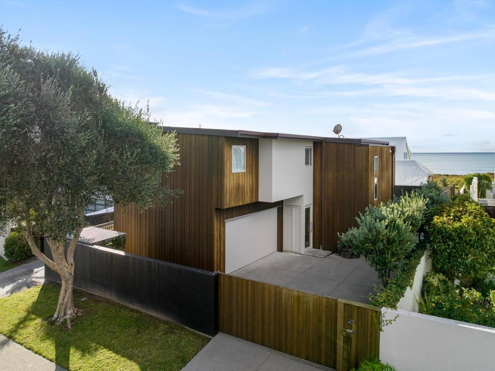 Seascape On Sunbrae With Sea Views Apartment Mount Maunganui Exterior photo